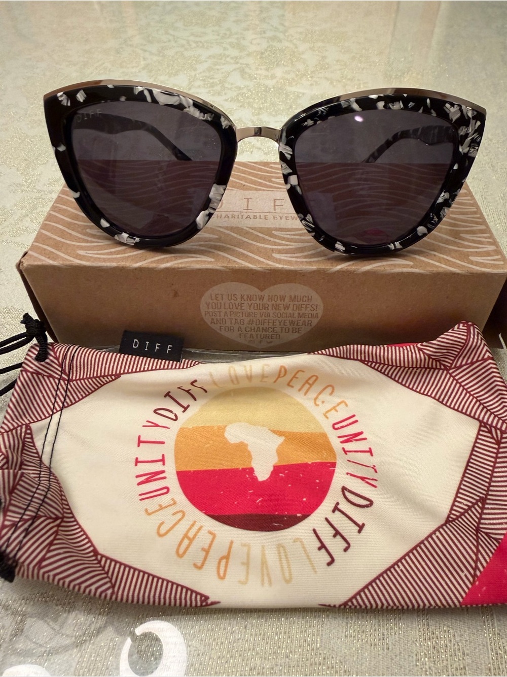 Diff Eyewear Black & White Patterned Frame Sunglasses with Grey Lenses
